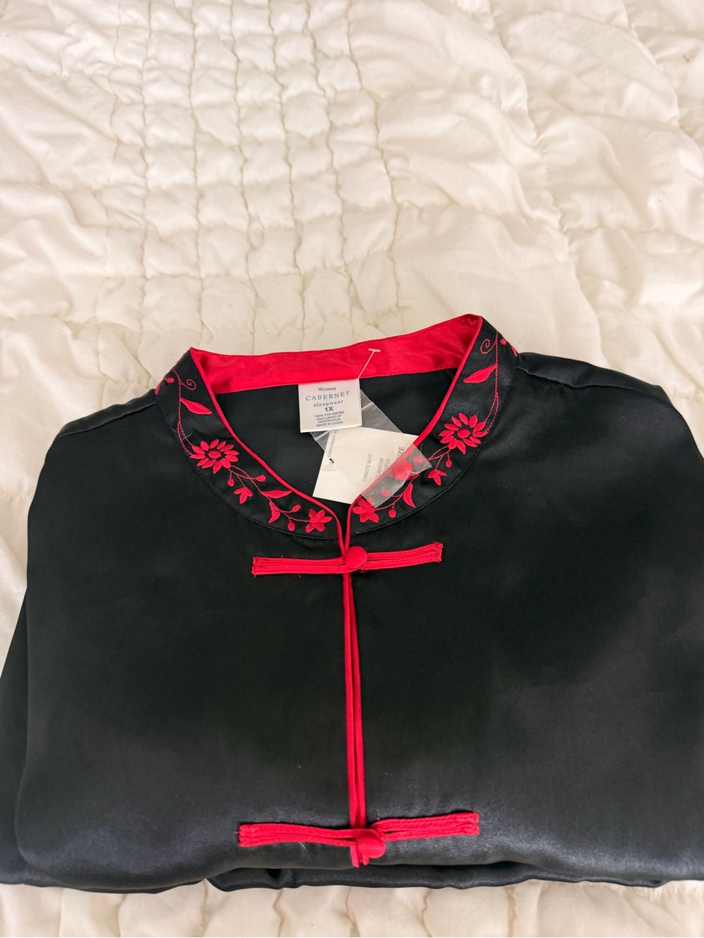 Cabernet Black and Red Traditional Female Costume Set